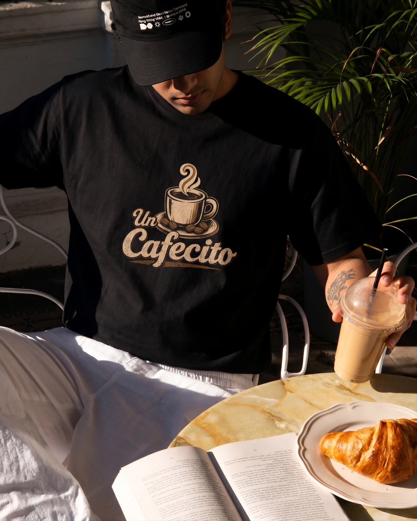 Un Cafecito Unisex Standard T-Shirt